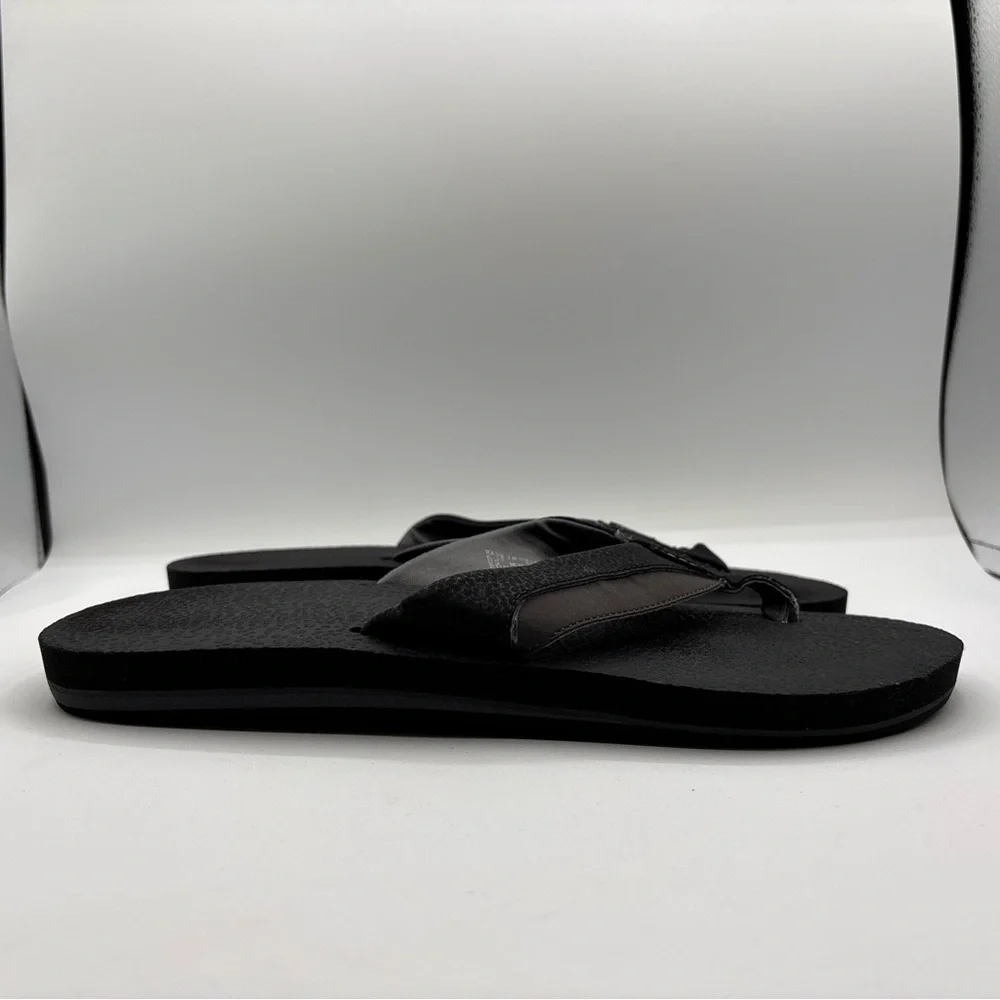 Reef Flip Flops Men's Size 12 K-10 EUR 45 Black Gray Slip On Comfort Sandals